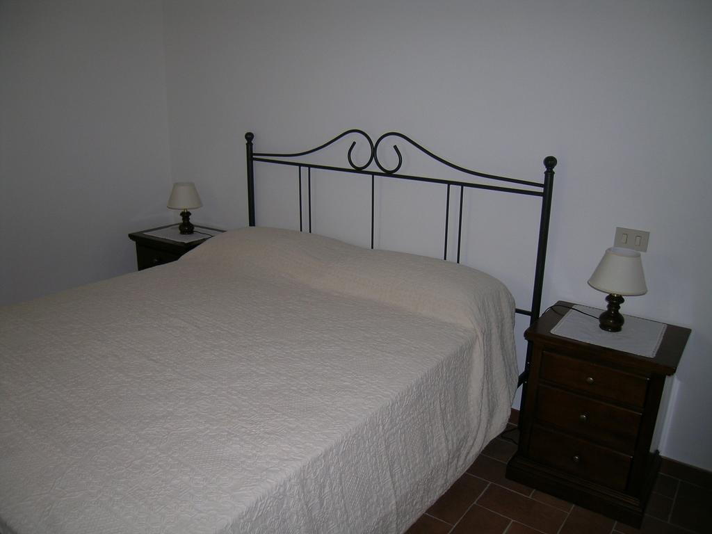 Agriturismo Podere Ossaia Cortona Eksteriør bilde